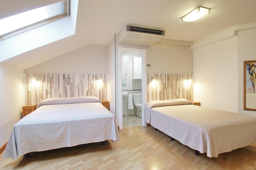 Hotel Apartamentos Aralso Сеговия Екстериор снимка