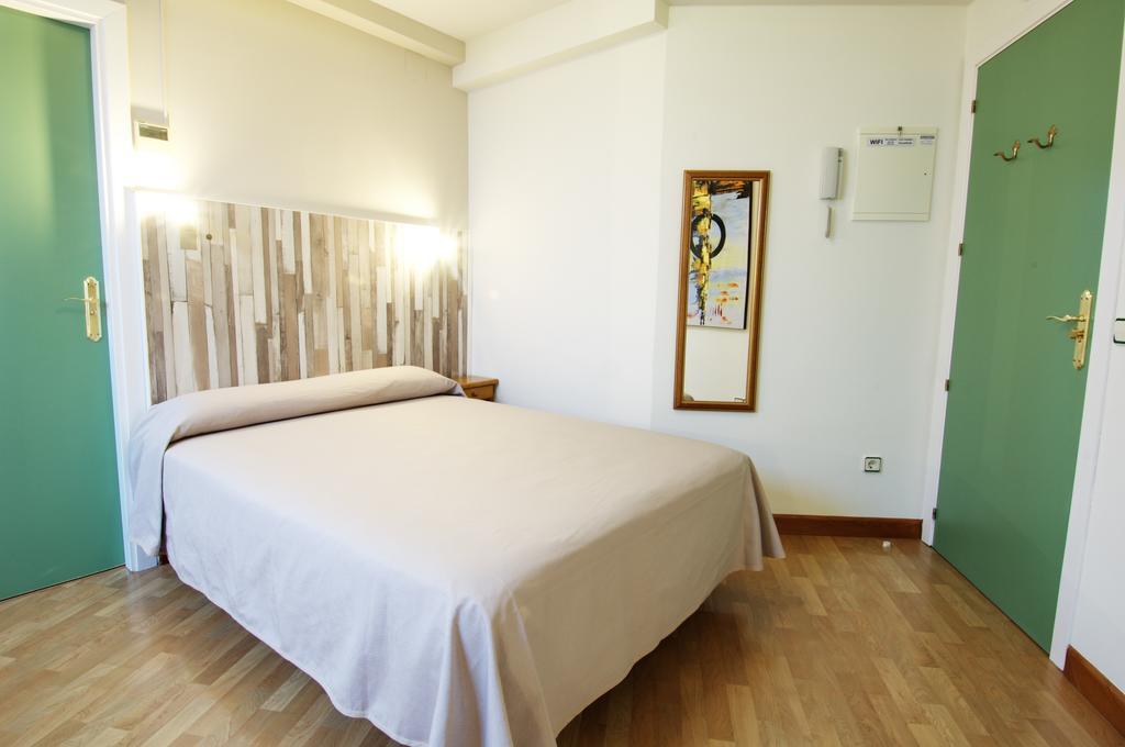 Hotel Apartamentos Aralso Сеговия Екстериор снимка