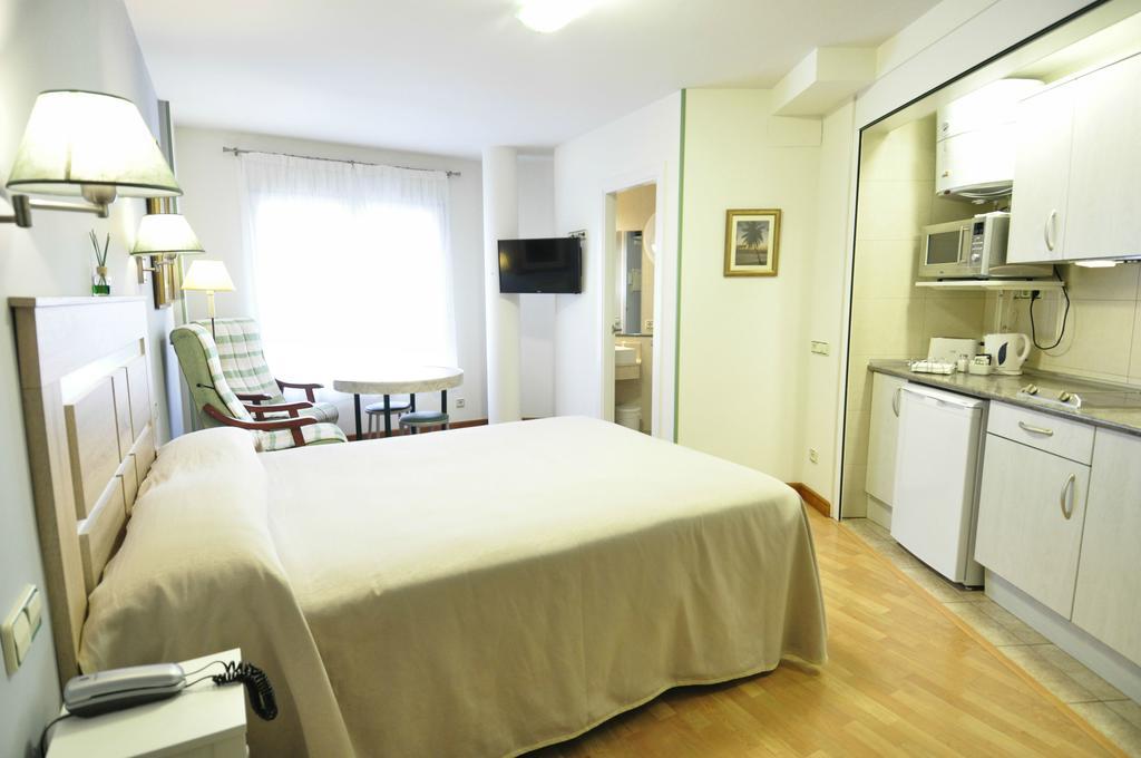 Hotel Apartamentos Aralso Сеговия Екстериор снимка