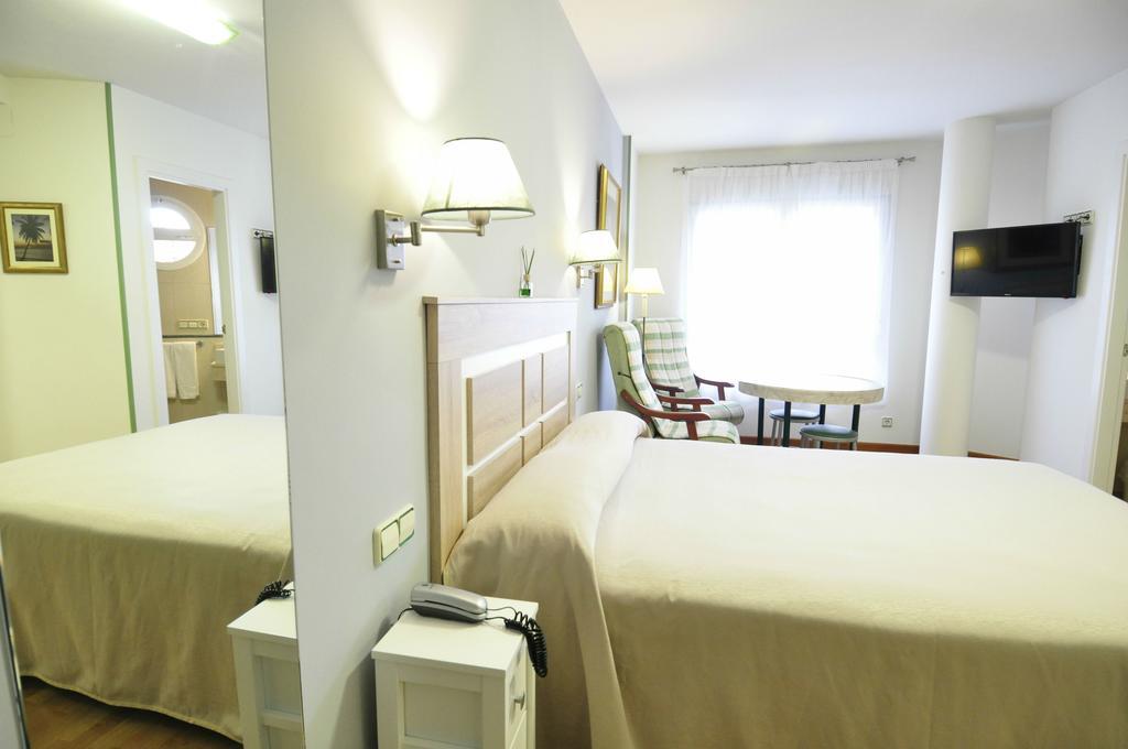 Hotel Apartamentos Aralso Сеговия Екстериор снимка