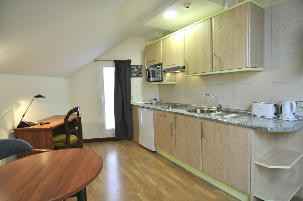 Hotel Apartamentos Aralso Сеговия Екстериор снимка