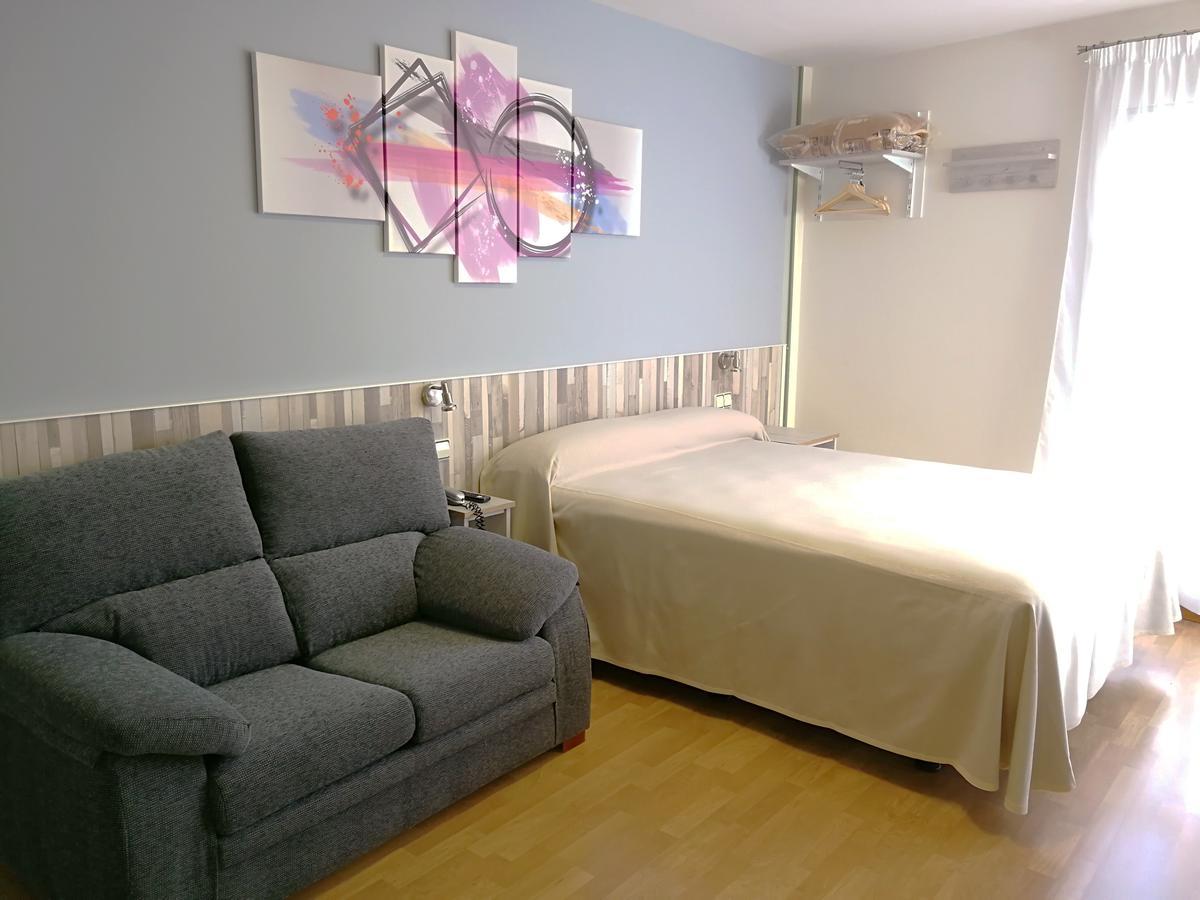 Hotel Apartamentos Aralso Сеговия Екстериор снимка