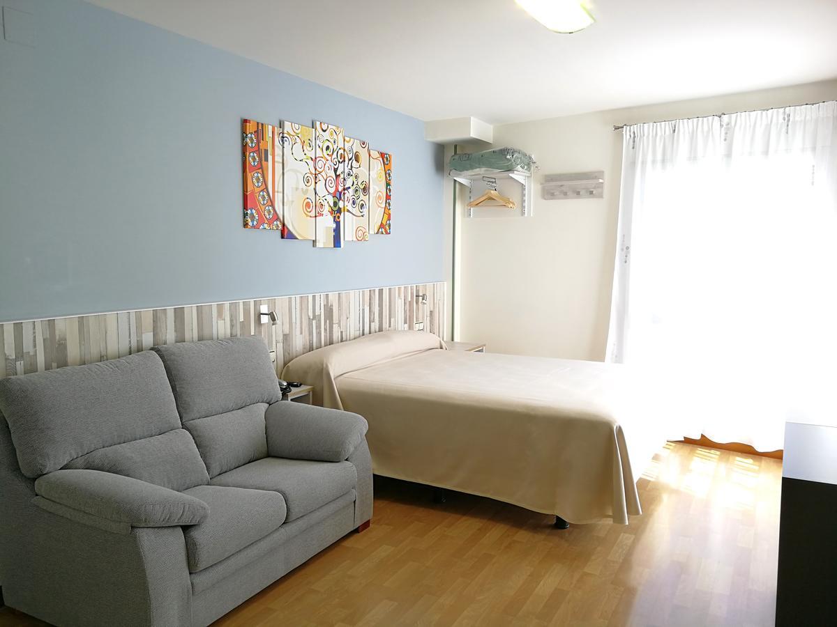 Hotel Apartamentos Aralso Сеговия Екстериор снимка