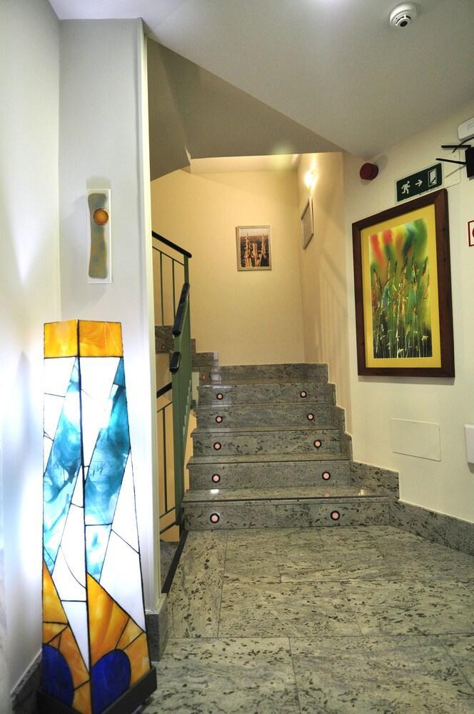Hotel Apartamentos Aralso Сеговия Екстериор снимка